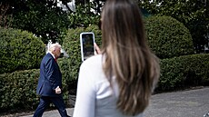 Asistentka a poradkyn� pro komunikaci amerického prezidenta Donalda Trumpa...