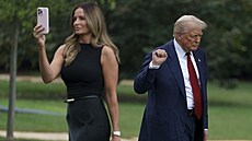 Asistentka a poradkyn� pro komunikaci amerického prezidenta Donalda Trumpa...