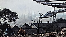 Mezi sou�ásti ��erné Ostravy� pat�ily desítky let i lanovky p�epravující vozíky...