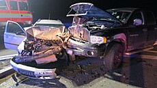 Tragická nehoda dodávky Dodge a �kody Octavie u Krnova, p�i které zem�el 68letý...