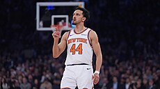 Landry Shamet z NY Knicks slaví úsp�nou trojku.