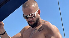 Trenér kalisteniky Jan Zdrubecký radí, jak správn� cvi�it s vlastním t�lem....