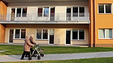 Nová budova domova d�chodc� v Tmavém Dole