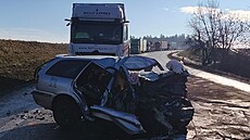 Na silnici I/35 sm�rem na Koclí�ov se �idi� osobního auta �eln� st�etl s...