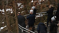 Prezident Petr Pavel nez�stává jen za kancelá�ským stolem. B�hem náv�t�vy...