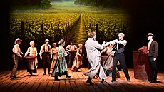 Generálka inscenace Bídníci. Uprost�ed Petr Gazdík jako Jean Valjean (20. ledna...