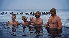 Vojáci se otu�ují na workshopu Davida Vencla.