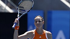 Karolina Plí�ková se raduje z postupu do druhého kola Australian Open.