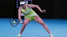Linda Nosková se soust�edí na úder ve t�etím kole Australian Open.