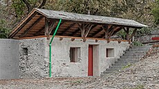 Objekt p�vodn� slou�il jako kurník.