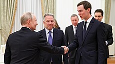 Speciální vyslanec USA Steve Witkoff a Jared Kushner p�ichází na jednání s...