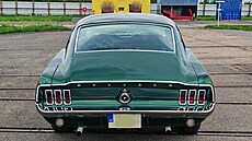 Veterán Ford Mustang Fastback GTA S390 z roku 1967 zabavili policisté, nyní...
