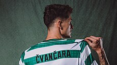 Tomá� �van�ara v dresu Celtiku.