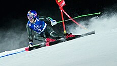Brazilský ly�a� Lucas Pinheiro Braathen b�hem ob�ího slalomu ve Schladmingu