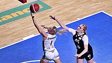 Kate�ina Zeithammerová ze �abin Brno zakon�uje na královéhradecký ko�, brání ji...