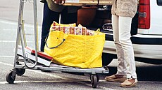 Zpo�átku byly k dispozici pouze �luté ta�ky, které se pou�ívaly jak v obchod�,...