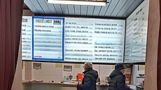 Jídelna v pasá�í Lucerna na snímku u� sice zav�ela p�ed lety, takových podnik� je v�ak v Praze je�t� dost.