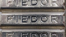 Z první republiky. Forem na �okoládu Fiedor se muzejník�m poda�ilo získat �est.