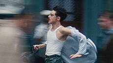 Timothée Chalamet ve filmu Velký Marty (2025)