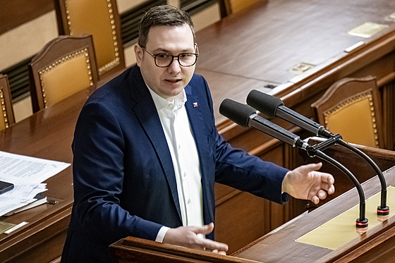 Poslanec Jan Lipavský hovo�í na sch�zi Poslanecké sn�movny, 30. ledna 2026,...