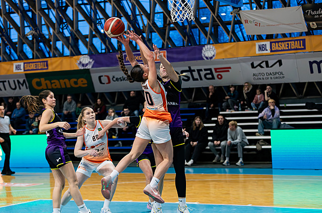 Basketbalistky Ostravy poprvé v lize vyhrály, odnesla to předposlední Slovanka