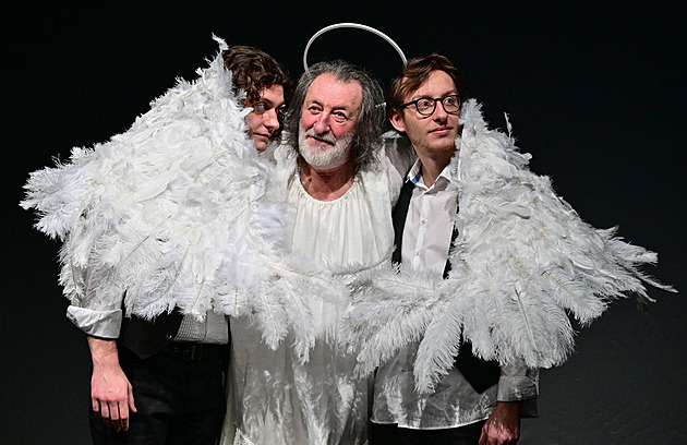 Brněnské Divadlo Bolka Polívky zahraje v Praze. Uvede novinku Anděl v lihu