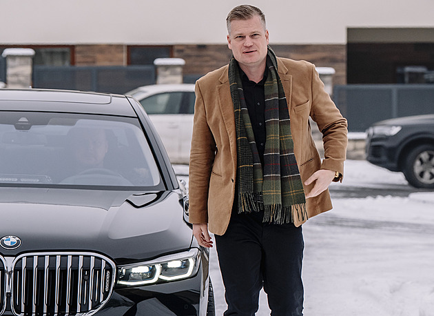 Není to tu autodrom pro Motoristy, řekl Kupka k hlasování o nedůvěře vládě