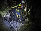 Do podzem� Dolu �SM na Karvinsku naposledy f�raj� horn�ci, aby dob�vali �ern�...