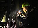 Do podzem� Dolu �SM na Karvinsku naposledy f�raj� horn�ci, aby dob�vali �ern�...