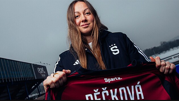 Alena P��kov�, posila Sparty.