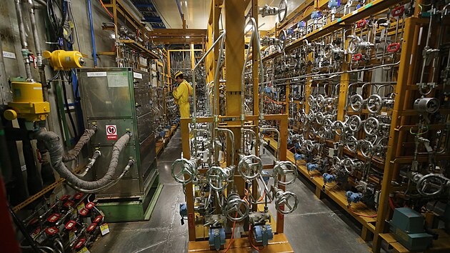 Pracuje se tak� v boxu cirkula�n�ch �erpadel s nes�etn�mi uzav�rac�mi armaturami.