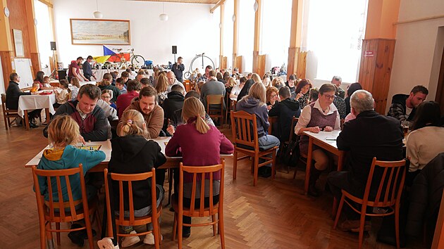 Obl�ben� sout�e se z��astnilo 124 hr��� nap��� generacemi. (31. ledna 2026)