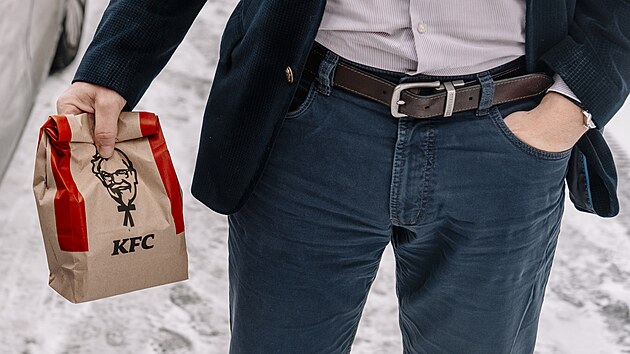 Milo� Zeman dostal od Macinky a Turka tak� sva�inu z KFC. (31. ledna 2026) 