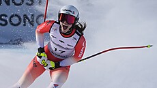 Malorie Blancová slaví po dojezdu do cíle super-G Sv�tového poháru v Crans...