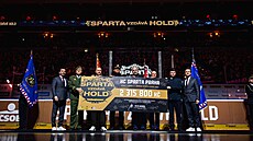 Projekt Sparta vzdává hold p�inesl tentokrát p�es 2,3 milionu K�. Letos se...