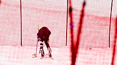 Ameri�anka Lindsey Vonnová sjí�dí po trati v Crans Montan�, závod kv�li pádu...