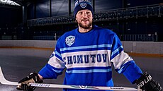 Chomutovský hokejový úto�ník Cole Coskey v dresu, v n�m� Piráti nastoupí v...