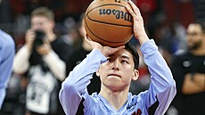 Juki Kawamura z Chicago Bulls se chystá.