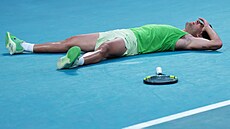 Carlos Alcaraz má radost z postupu do finále Australian Open.