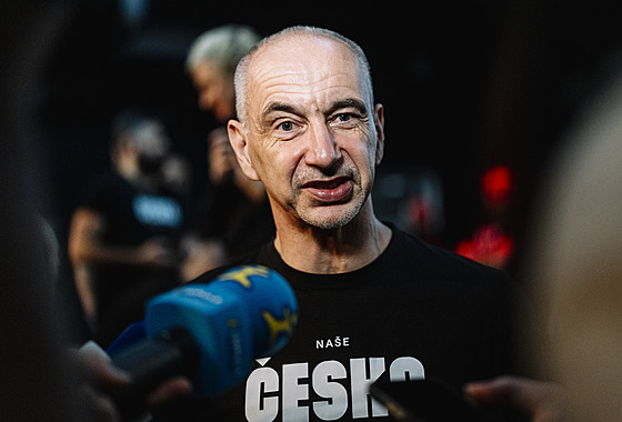 Jiho�eský hejtman Martin Kuba p�edstavil své nové hnutí Na�e �esko. (3. února...