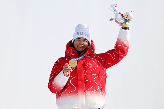 �výcarka Mathilde Gremaudová  získává zlatou medaily v disciplín�  Slopestyle -...