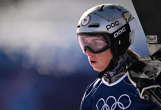 Ester Ledecká b�hem paralelního ob�ího slalomu snowboardistek.
