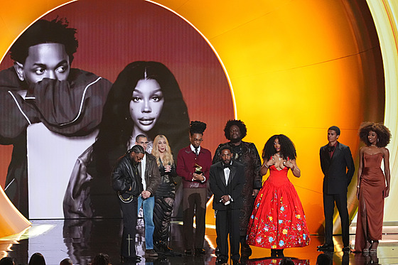 Grammy za nejlep�í album má Kendrick Lamar, píse� roku je od Billie Eilish.