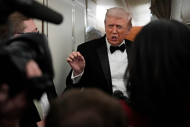 Trump pohrozil Harvardu, že bude požadovat miliardu dolarů jako odškodné