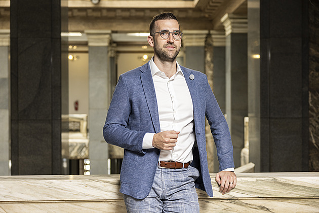 Elektrifikovat všechny tratě není reálné, ale ani žádoucí, říká šéf Českých drah