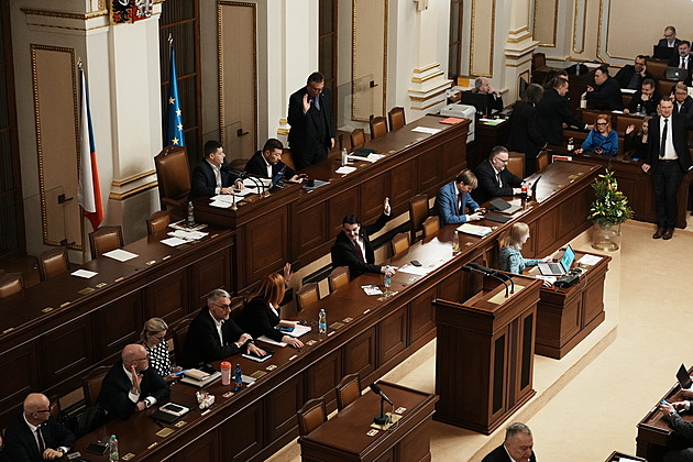 Blíží se hlasování o nedůvěře vládě, nikdo z Babišovy koalice opozici nepomůže