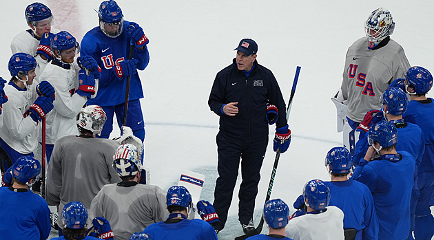 ONLINE: Američané startují na hrách proti Lotyšům, němečtí hokejisté čelí Dánům