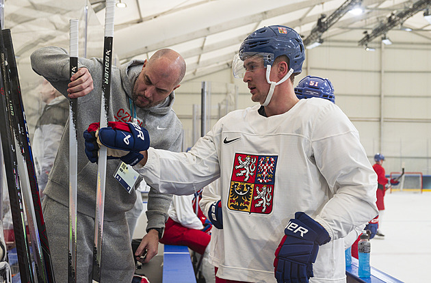 Divoký starší kluk Pasta a burčák Dostál. Gudas v Miláně vtipkoval a chválil dceru