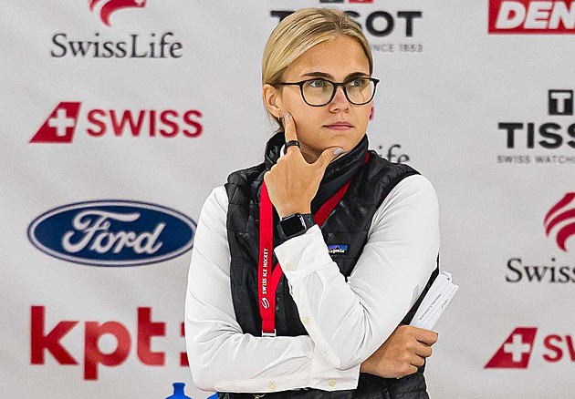 Nezkrotný příběh o ženském hokeji. Vypráví Češka, kterou chtějí v Kanadě