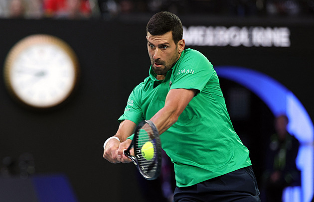 Australian Open ONLINE: Boj o titul i zápis do historie. Ve druhém setu vede Alcaraz